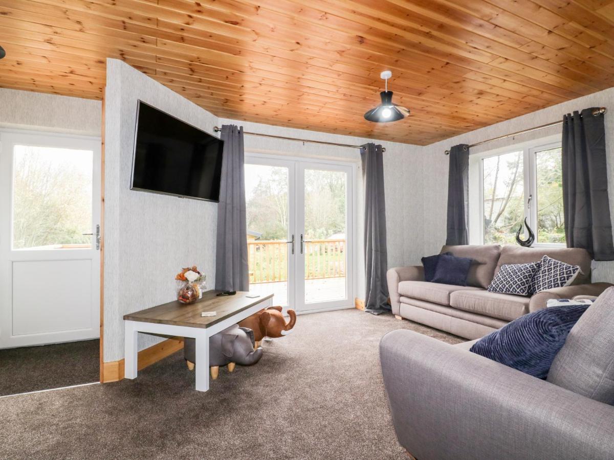 Lodge One Truro Extérieur photo